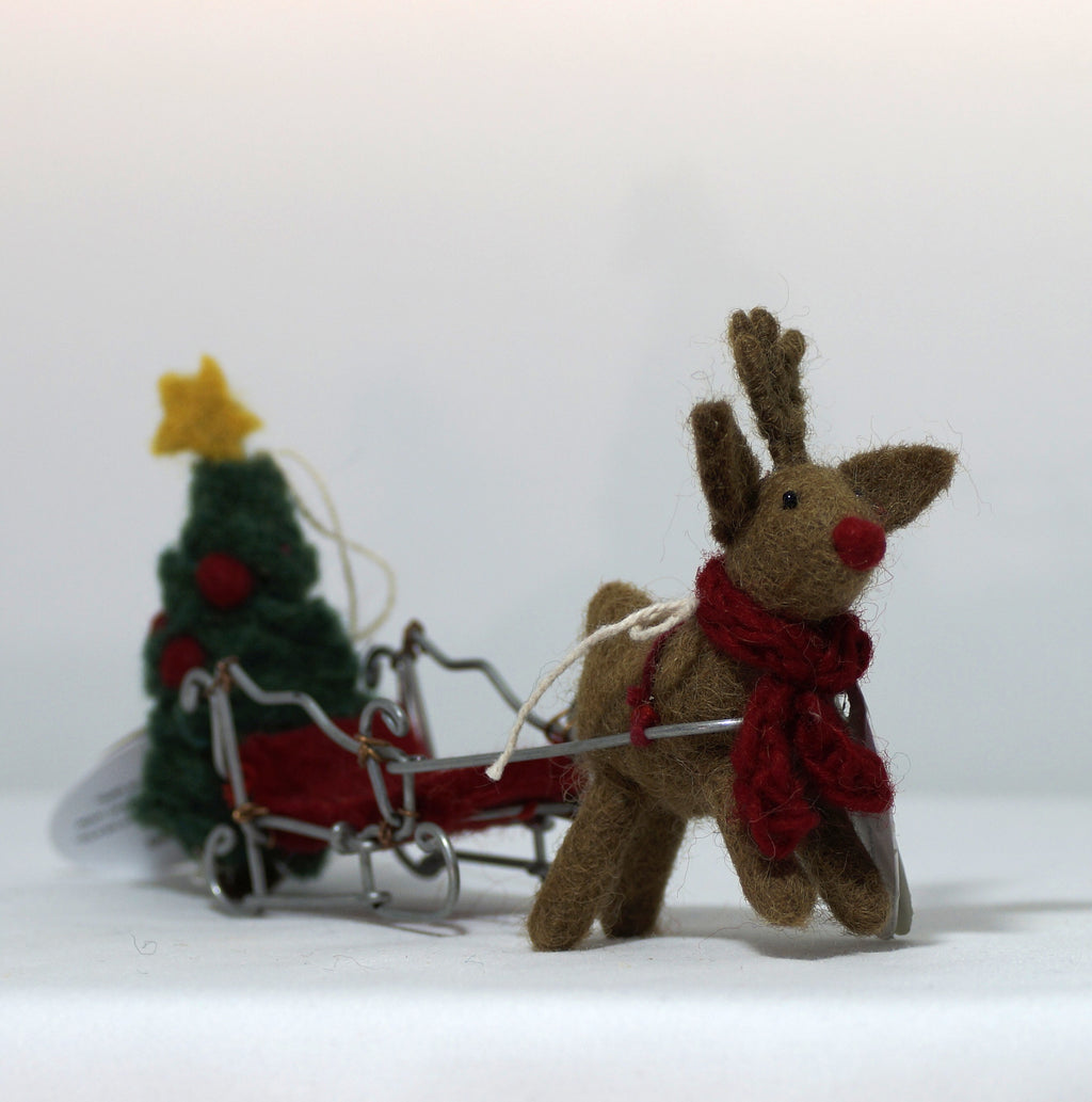 Mini Rentier mit Schlitten und Weihnachtsbaum